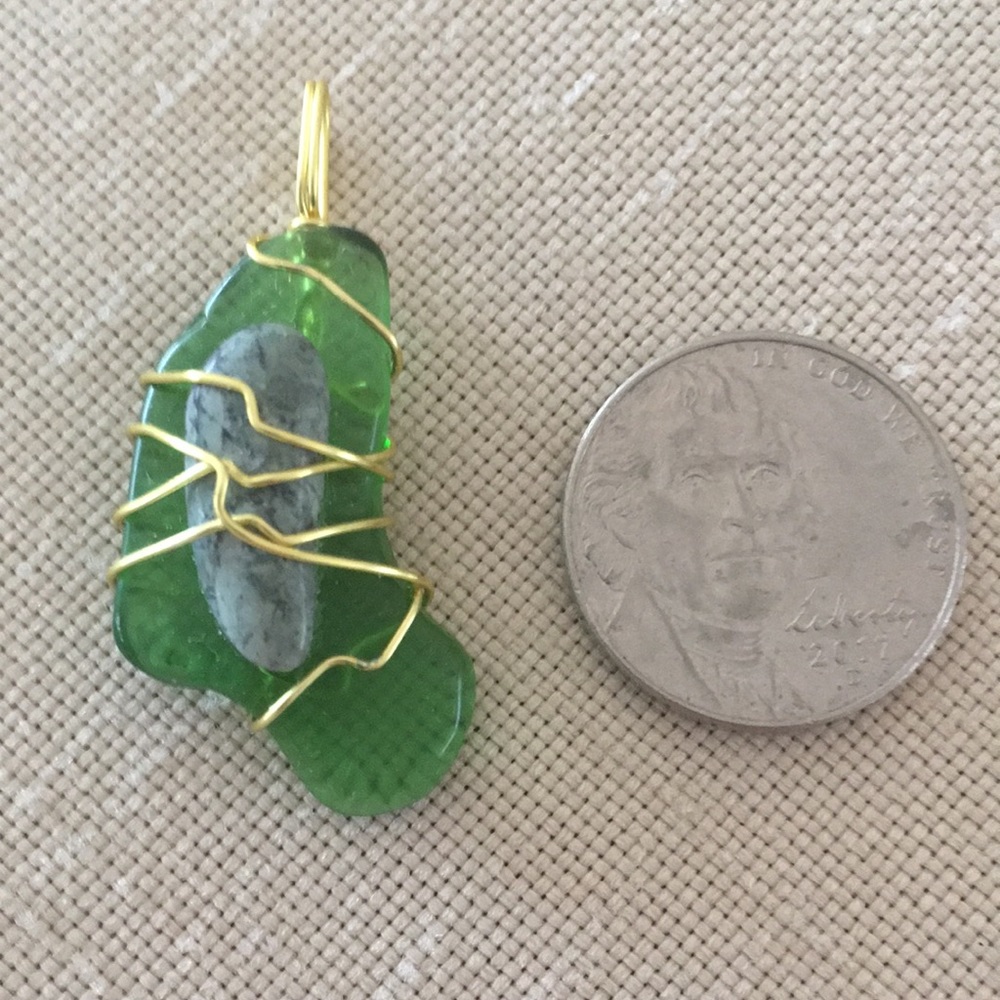 Hand Crafted Wire Wrapped Pendant - Picture 3 of 3
